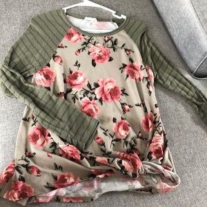 EUC local boutique Cute too roses and stripes!